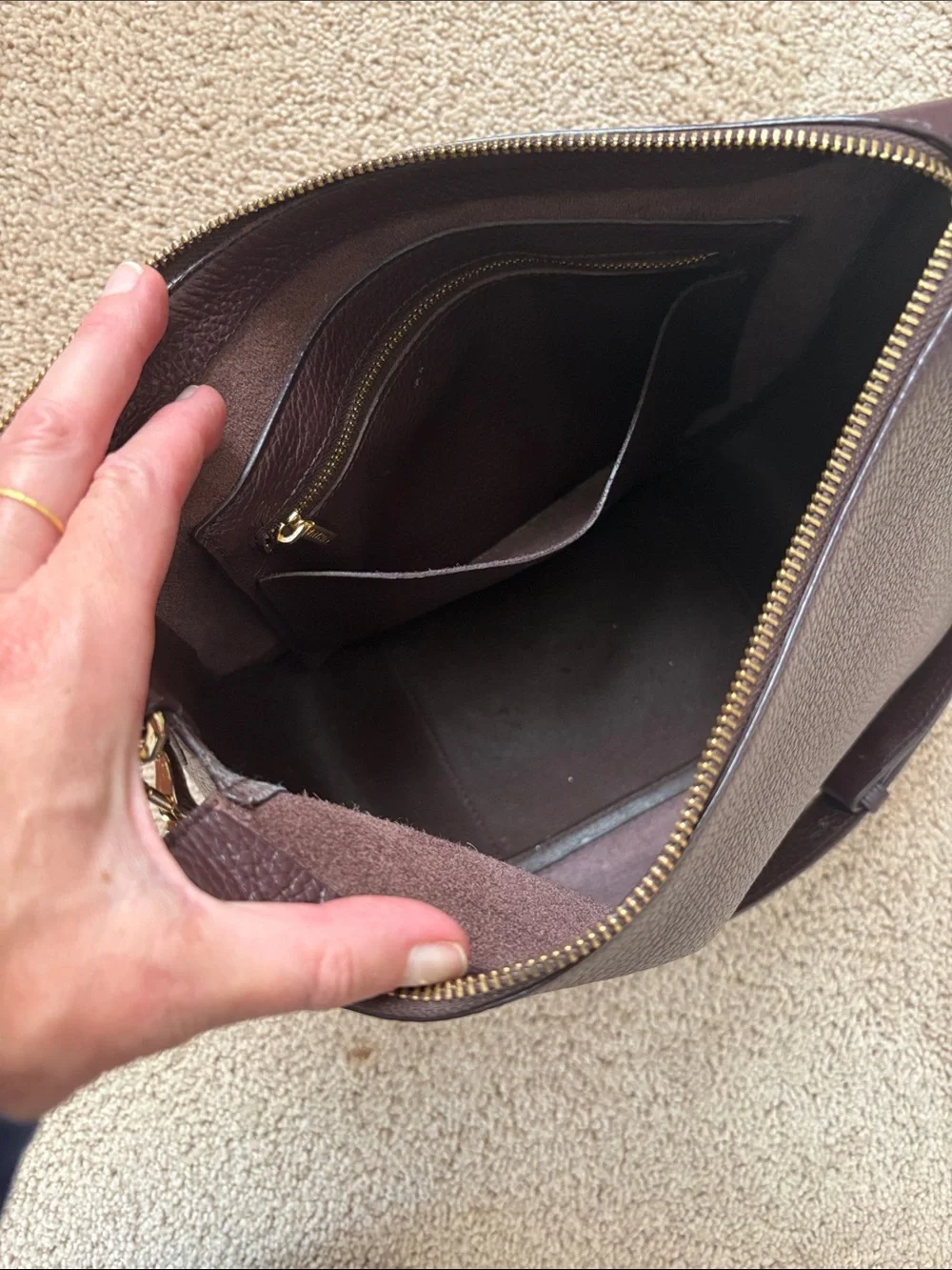 Vintage Cuyana Pebbled Leather Hobo Shoulder Bag in Burgundy